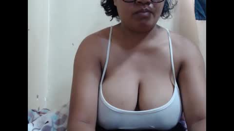 saronette online show from March 17, 7:34 am