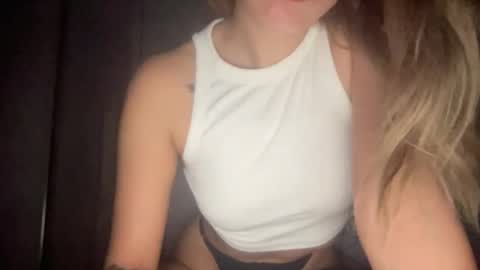 Sarrah online show from December 3, 11:40 pm