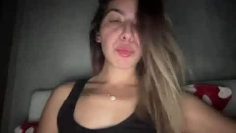 Sarrah online show from October 25, 10:27 pm