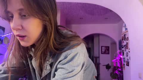 Alexandra Sasha in short online show from January 25, 6:23 am