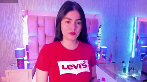 Snapshot of sasha_sims chatting on February 3, 11:42 am Camila online show from February 3, 11:42 am