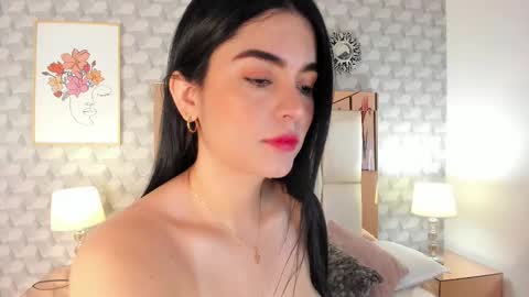 Snapshot of sasha_sims chatting on September 20, 12:36 pm Camila online show from September 20, 12:36 pm