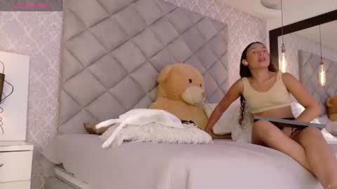 sasha_sinne online show from August 7, 12:34 pm