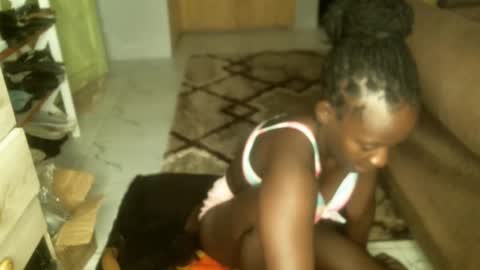 sasha_vibess online show from May 28, 4:54 am