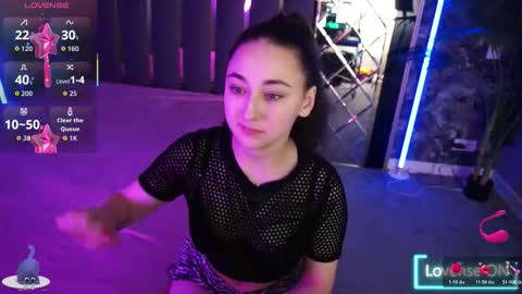 sashaduvalle online show from November 5, 7:02 am