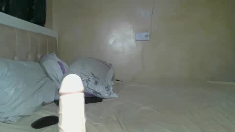 sassie_bee online show from February 24, 10:36 pm