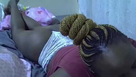 sassy_bella online show from May 28, 4:21 am
