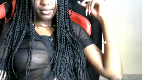 sassy_lyne online show from May 20, 11:24 pm