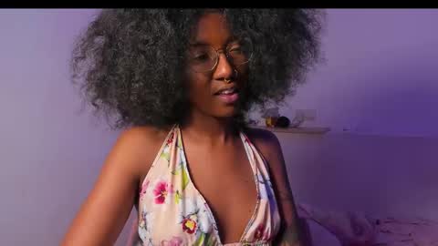 Snapshot of saturno_vibes chatting on September 27, 11:28 am saturno_vibes online show from September 27, 11:28 am