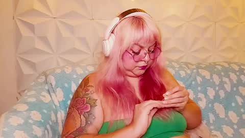 Gina George online show from June 4, 1:44 am