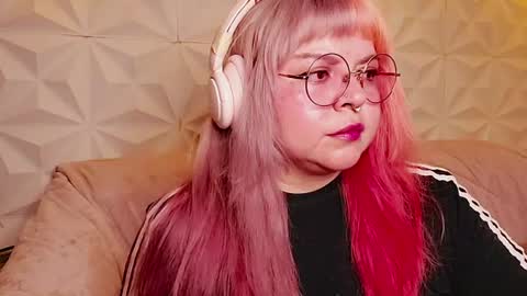 Gina George online show from July 26, 11:01 pm