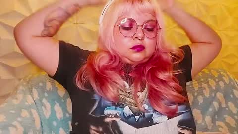Gina George online show from June 5, 11:11 pm