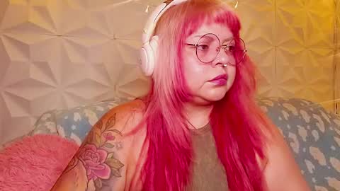 Gina George online show from June 21, 10:36 pm