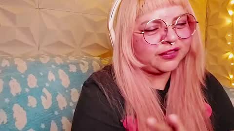 Gina George online show from May 19, 1:56 am