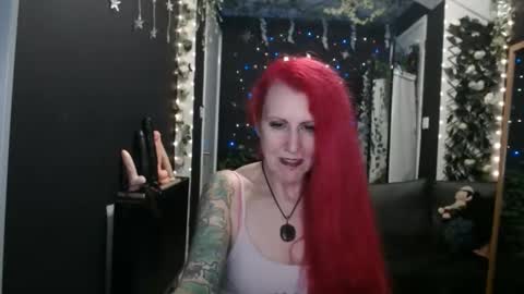 Snapshot of saucysky chatting on February 3, 10:00 pm SaucySky online show from February 3, 10:00 pm