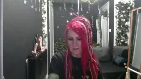 Snapshot of saucysky chatting on September 9, 9:58 pm SaucySky online show from September 9, 9:58 pm