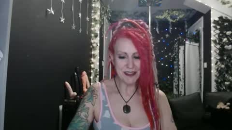Snapshot of saucysky chatting on March 2, 9:30 pm SaucySky online show from March 2, 9:30 pm