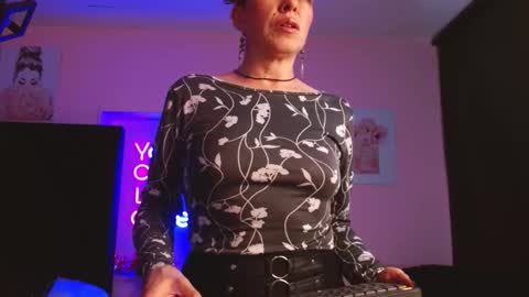 lilith online show from March 3, 3:34 am