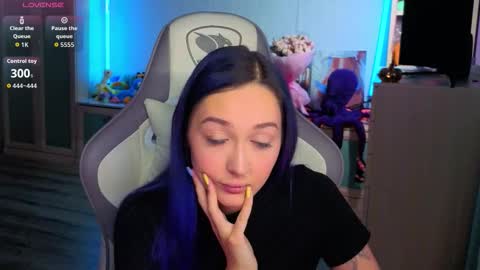 Ariel online show from November 27, 3:09 am