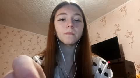 Sophie online show from September 18, 1:42 pm