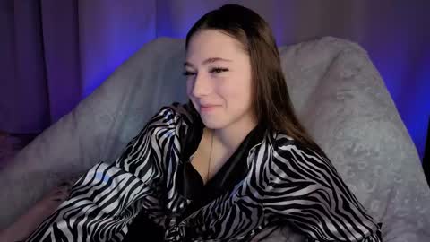 Sophie online show from April 26, 4:16 pm