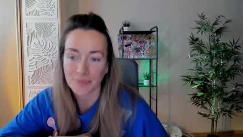 save the qween online show from February 2, 6:45 am