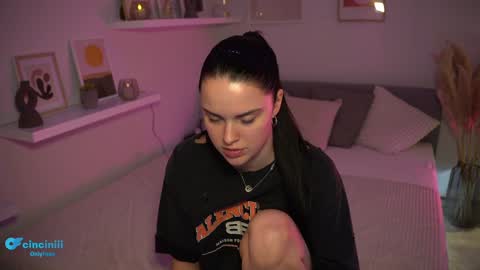 Naomi online show from February 5, 7:53 pm