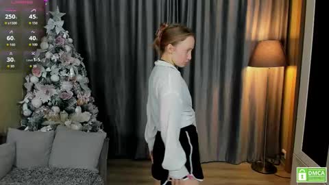 Ellis 3 online show from March 22, 5:30 pm