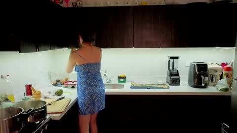 Venus online show from April 2, 4:26 pm