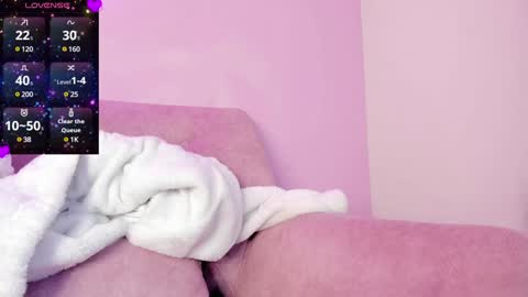 Snapshot of scarleett_johansson chatting on January 25, 7:17 am Scarlett online show from January 25, 7:17 am