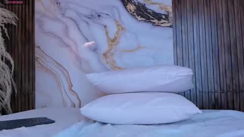 scarlet__rose_ online show from July 28, 7:39 pm