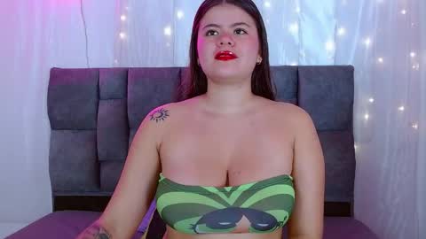 scarlet_sexy12 online show from June 3, 3:39 pm