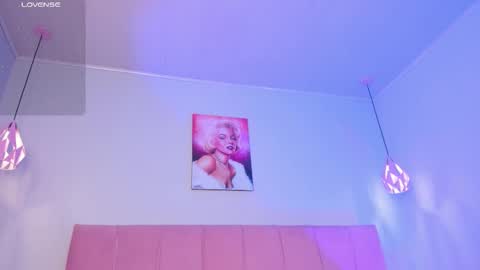 Scarlet  online show from September 12, 6:57 am