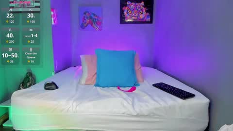 Carolina online show from June 11, 7:11 pm