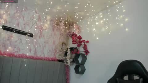 Scarlett online show from May 24, 10:36 am