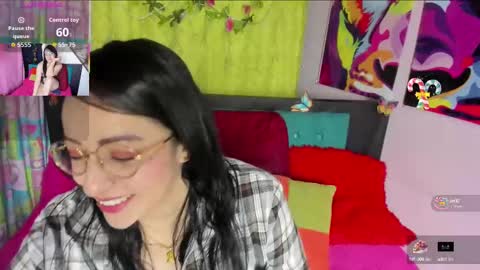 scarlett online show from October 4, 9:15 am