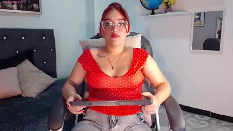 Snapshot of scarlett6_ chatting on September 25, 11:53 am Scarlett online show from September 25, 11:53 am