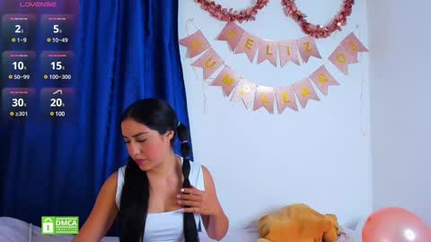 Snapshot of scarlett_00_ chatting on December 17, 11:05 pm Scarlett Evans online show from December 17, 11:05 pm