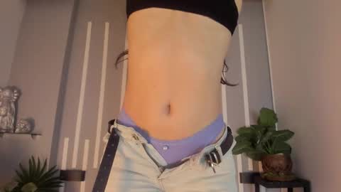 SCARLETT FOX  online show from October 21, 11:25 am