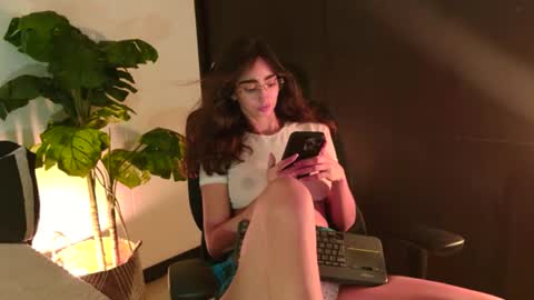 Scarlett Grand online show from June 20, 8:23 pm