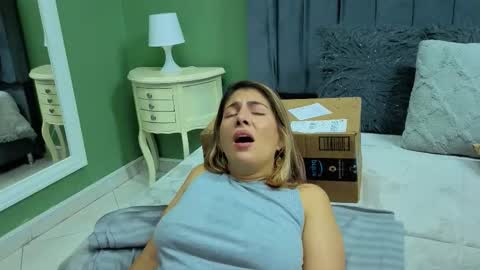 Scarlett online show from March 26, 6:42 pm