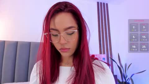 Scarlett Morgan online show from November 18, 7:59 pm