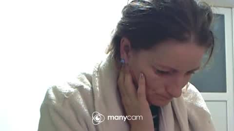 Snapshot of scarlett_queen01 chatting on October 21, 2:37 am scarlett_queen01 online show from October 21, 2:37 am