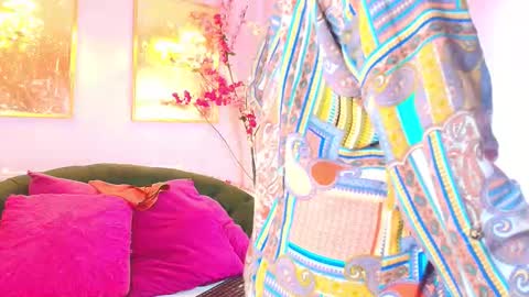 SCARLETTE online show from March 1, 7:35 pm