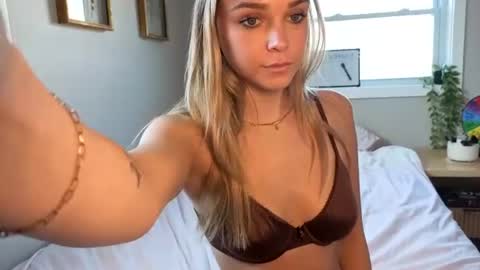 Scarlett online show from July 2, 1:17 pm