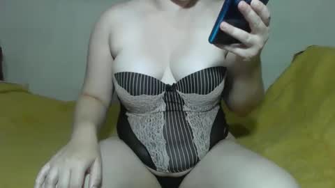 Snapshot of scarlettthott chatting on October 19, 9:06 pm Scarlettthott online show from October 19, 9:06 pm