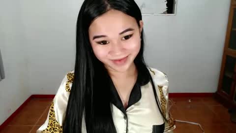 Snapshot of scarletvamp chatting on February 20, 10:04 pm scarletvamp online show from February 20, 10:04 pm