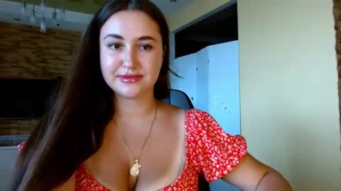 Elizabeth  online show from June 29, 10:26 am
