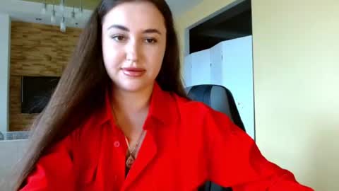 Elizabeth  online show from June 26, 8:37 am