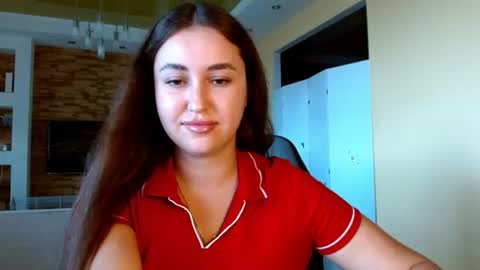 Elizabeth  online show from July 31, 9:21 am